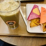 サンマルクカフェ イオンモール日吉津店 - ほうじ茶ラテと、何かしらのパイが2つ……笑