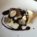 L’AS - チョコレートのクネルとガレ ド ラ ロワール トリュフの香り