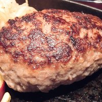 御曹司 きよやす邸 六本木本店 - <'14/12/11撮影>やみつき和牛ハンバーグ 1200円 の和牛ハンバーグ150g
