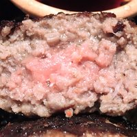 御曹司 きよやす邸 六本木本店 - <'14/12/11撮影>やみつき和牛ハンバーグ 1200円 の断面