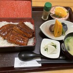 季節料理 湯川