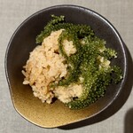 地鶏と沖縄琉球しゃぶしゃぶ 個室居酒屋くろ凪 - 海ぶどうTKG