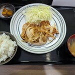 隣のオカン飯 - 料理写真:しょうが焼き定食
