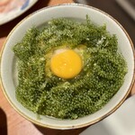 地鶏と沖縄琉球しゃぶしゃぶ 個室居酒屋くろ凪 - 海ぶどうTKG