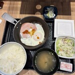吉野家 - 料理写真:「ハムエッグ納豆定食」¥468