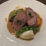 デザミ - カモ胸肉のロースト　グリーンペッパーソース