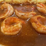 カレーの店 八月 - ぷりぷりで美味しい