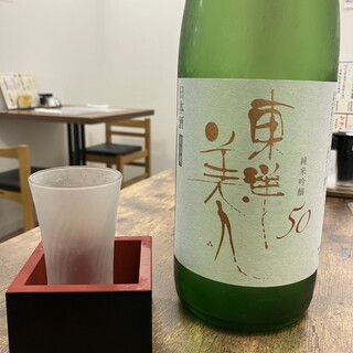 海鮮と相性の良い日本酒を厳選◎ドリンクメニューは幅広い品揃え