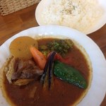 牛すじと大根の味噌煮込みカレー