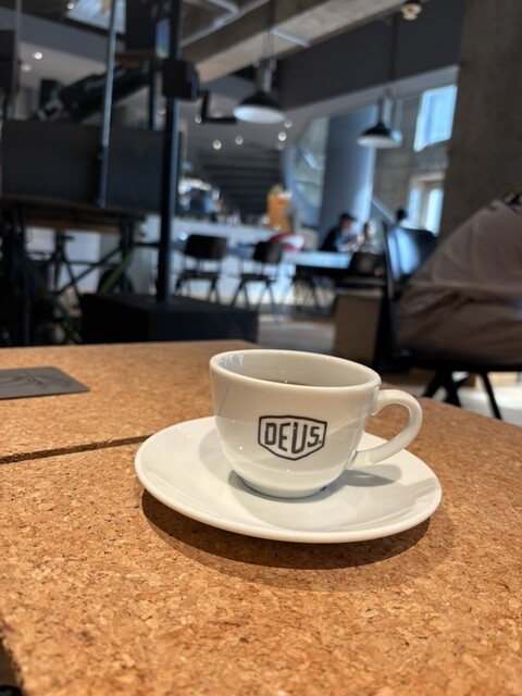 Deus Ex Machina Harajuku - 明治神宮前/カフェ | 食べログ