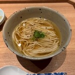 炭焼 おかげさん - このラーメン、〆としては秀逸