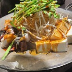 焼肉・鉄板鍋 味一 - 鉄板鍋【ホルモンミックス】