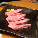焼肉家 KAZU 神楽坂 - 