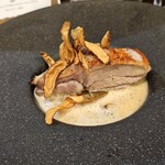 ソババル チリエージョ - 津軽鴨モモのコンフィ　フォンドボーソース