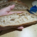 MITAKI PAIN - 家でカットしたロデヴの断面。