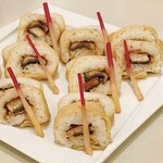 ホテルフラッグス 九十九島 - 料理写真:鰻の太巻き