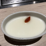 雪月花 - 杏仁豆腐