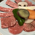 雪月花 大野店 - ランチ雪コースのお肉