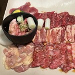 とがし肉家 - 『だんらん家族盛り』