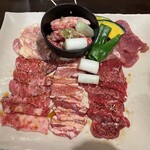 とがし肉家 - 『だんらん家族盛り』