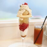 アトリエコータ - 洋梨のパフェ