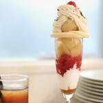 アトリエコータ 神楽坂店 - 洋梨のパフェ