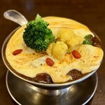 トマト - 和牛ビーフジャワカレー 季節の野菜入り チーズ入り