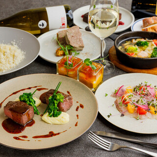 各種宴会に最適な飲み放題付コースは4500円～ご用意！