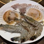 とがし肉家 - 『プリプリえび焼き＆殻付きほたて＆いか一夜干し』