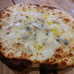 ローマピザとチーズのバル ConeYaki-048 - 