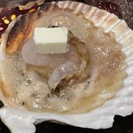 とがし肉家 - 『焼き殻付きほたて』