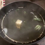 とがし肉家 - 『石焼明太チーズビビンバ(スープ付)』のスープ