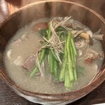 たでの葉 - 猪とキノコの鍋