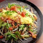 Daiju - チーズオムレツのシーザーサラダ