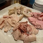 炭火焼肉 ホルモン にく式 - コリコリミックス