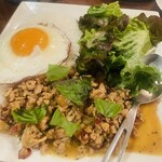 ロティサリーチキンとワイン飲み放題 Hamachan55 - 