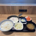 吉野家 - 料理写真:Wハムエッグ納豆定食　ご飯大盛り　2025/914