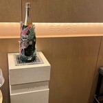 ベージュ アラン・デュカス 東京 - 