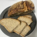 ブランジュリー パリの空の下 - カンパーニュ断面図