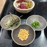 札幌二条市場大磯 - 出汁茶漬けの薬味