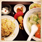 老四川 - 海老そば＋半チャーハン 750円