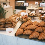 OLD NINE CROISSANT - 