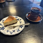 cafe 赤い花 - 