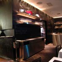 The Kitchen Salvatore Cuomo NAGOYA - カフェのようなカジュアルな装飾