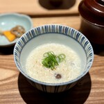 日本料理FUJI - この日の魚のお出汁で作った雑炊。もちろん、あの赤座海老も入ってます♪
      意外と、一味がいい仕事してますね。
      ラーメンも懐かしいけど…(^^)