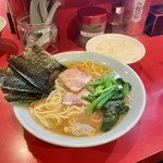 横浜家系ラーメン 黄金家 - 