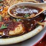 らーめん護什番 - 一味や花山などスパイスの効いたスープはヤミツキ
