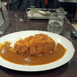 カレー カレーパン 天馬 - ★カツカレー 1100円 新横浜店より50円高くらっきょうも ソースもない！何より ルーがありきたりで美味しくない！CP は高いがリピートはないな！
