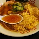 中華そば 麺や食堂 本店 - 中華そば＋ふわふわワンタン 麺＆汁アップ