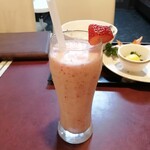 フォーおいしい - イチゴスムージー